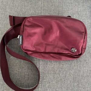 lululemon Everywhere Belt Bag 1L